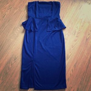 Ladies Strapless party dress.  Medium